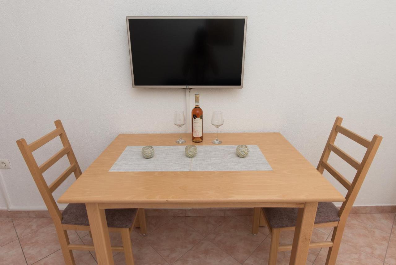 Topic Apartments Vodice Exterior foto